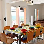 Tolles Fuer Familien Mit Meerblick Und Schwimm Strandnah By Riviera Homelife Management Apartment