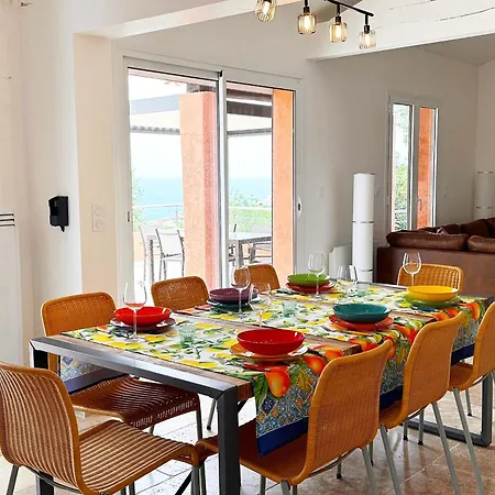 Tolles Fuer Familien Mit Meerblick Und Schwimm Strandnah By Riviera Homelife Management Apartment