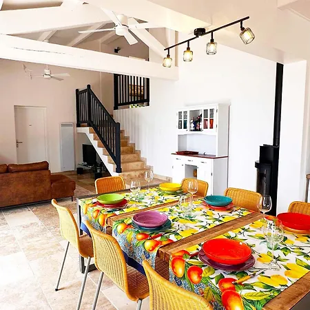 Premium Lucioles Mit Wunderschoenem Meerblick By Riviera Homelife Management