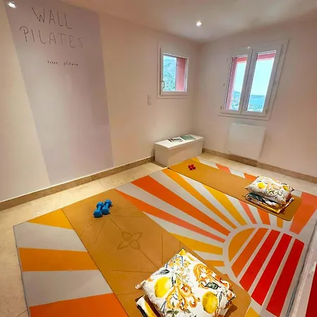 Premium Lucioles Mit Wunderschoenem Meerblick By Riviera Homelife Management