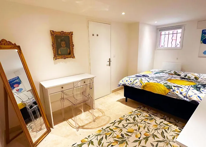 Premium Lucioles Mit Wunderschoenem Meerblick By Riviera Homelife Management